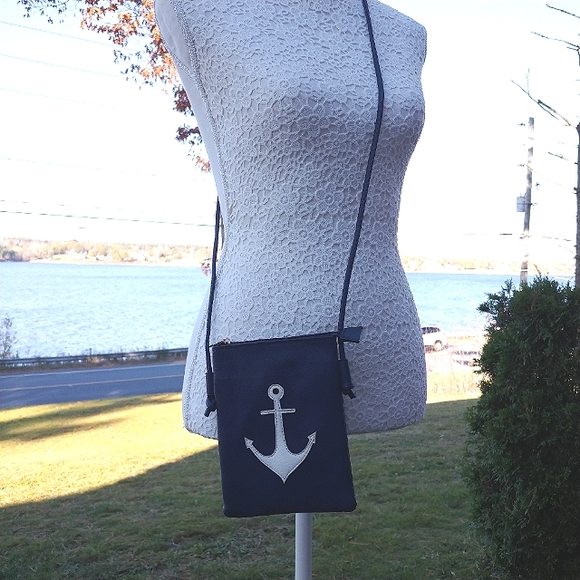 Anchor mini crossbody bag w/cell phone pocket NWT ✨Host Pick✨ - Picture 5 of 8